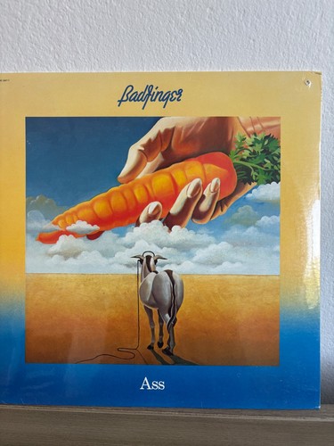 Badfinger ass apple - badfinger,